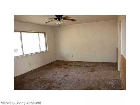 202 E Victor Ln, Pocola, OK 74902 photo 9