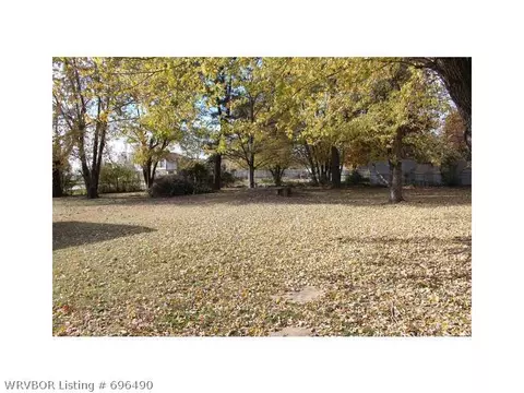 202 E Victor Ln, Pocola, OK 74902 photo 6