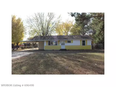 202 E Victor Ln, Pocola, OK 74902 photo 1