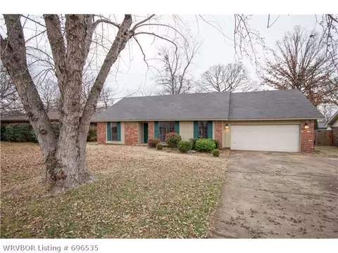 8620 Harvard Dr, Fort Smith, AR 72908 photo 2