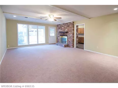 8620 Harvard Dr, Fort Smith, AR 72908 photo 4