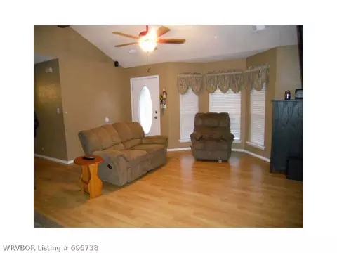 1017 Ruby Dr, Van Buren, AR 72956 photo 2