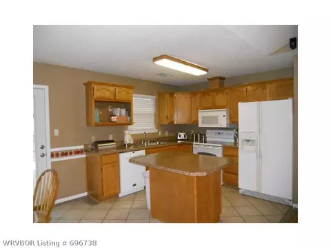 1017 Ruby Dr, Van Buren, AR 72956 photo 3