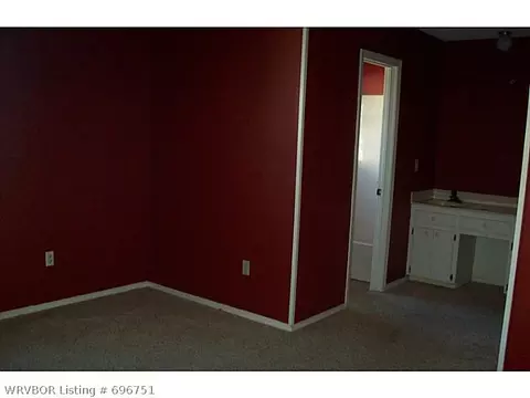 18 E Interstate Cir, Sallisaw, OK 74955 photo 8