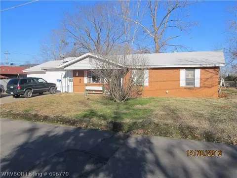 103 E Brown St, Paris, AR 72855 photo 2
