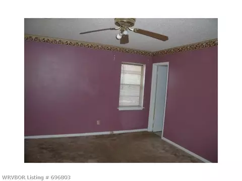 1707 Craftwood Cir, Fort Smith, AR 72903 photo 5
