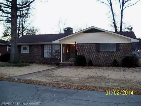 1112 N 4th St, Paris, AR 72855 photo 1