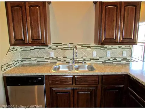 1818 Yukon Dr, Barling, AR 72923 photo 8