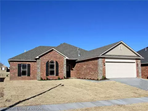 1818 Yukon Dr, Barling, AR 72923 photo 1