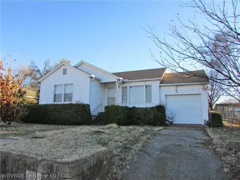 1804 S W St, Fort Smith, AR 72901 photo 1