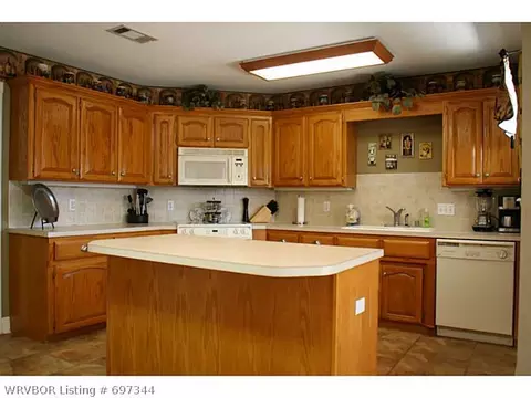 2005 Joyce Dr, Lavaca, AR 72941 photo 10