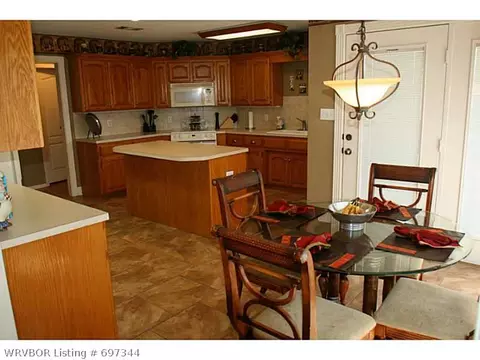 2005 Joyce Dr, Lavaca, AR 72941 photo 11