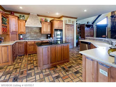 11411 Maple Park Dr, Fort Smith, AR 72916 photo 5