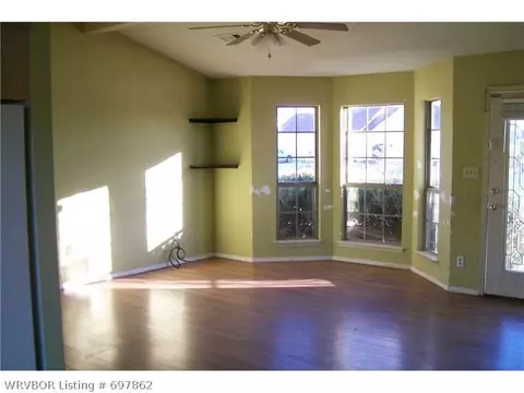 1010 Ruby Dr, Van Buren, AR 72956 photo 3