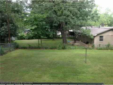 6 Mockingbird Ln, Fort Smith, AR 72901 photo 2