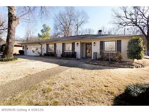 2810 S Enid St, Fort Smith, AR 72901 photo 1