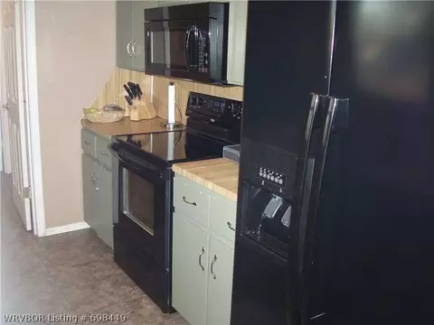 3203 S 64 Cir, Fort Smith, AR 72903 photo 8