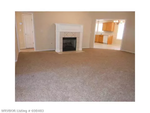 800 Jessie Dr, Lavaca, AR 72941 photo 3