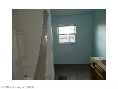 1204 H St, Barling, AR 72923 photo 11
