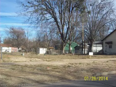 1809 N L St, Fort Smith, AR 72901 photo 1