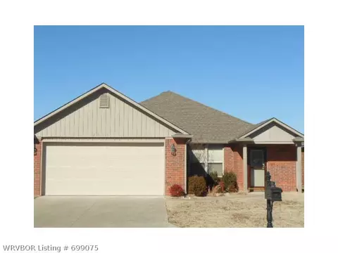 2719 Dyllan Ct, Fort Smith, AR 72908 photo 1