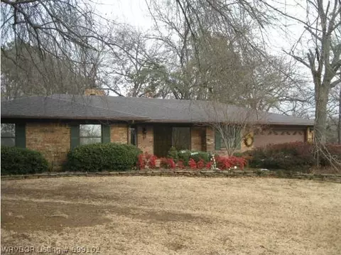 2712 Dallas Ct, Fort Smith, AR 72901 photo 1