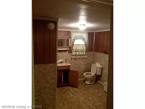 1011 E 6th St, Waldron, AR 72958 photo 7