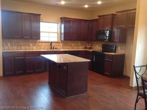 8812 S 12th St, Fort Smith, AR 72908 photo 3