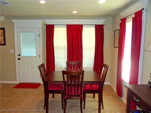 1810 Yukon Dr, Barling, AR 72923 photo 9