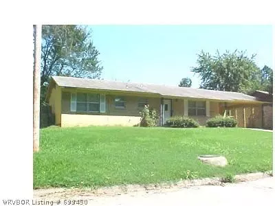 2212 N 55th Ln, Fort Smith, AR 72904 photo 1