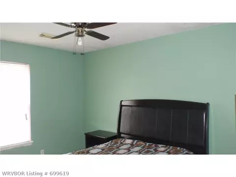 1505 Heather Cir, Barling, AR 72923 photo 7