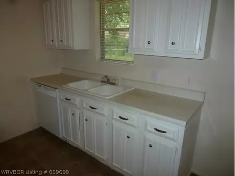 3300 Iola Ave, Fort Smith, AR 72908 photo 4
