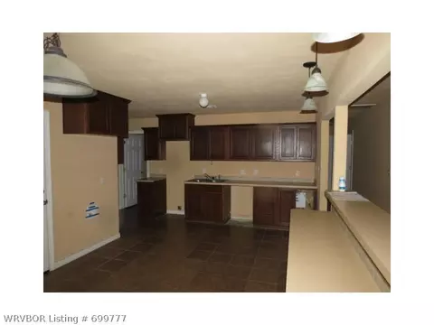 503 Riley Dr, Alma, AR 72921 photo 5