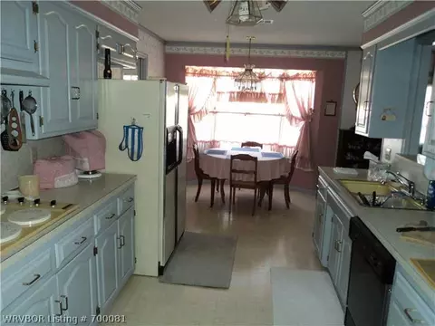 8301 Clover Dr, Fort Smith, AR 72908 photo 5