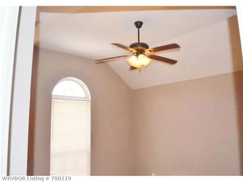 1811 Denali Way, Barling, AR 72923 photo 8