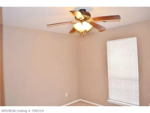 1811 Denali Way, Barling, AR 72923 photo 9