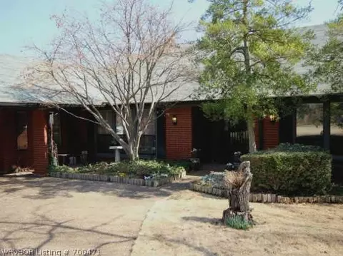2015 Garner Ln, Fort Smith, AR 72901 photo 2