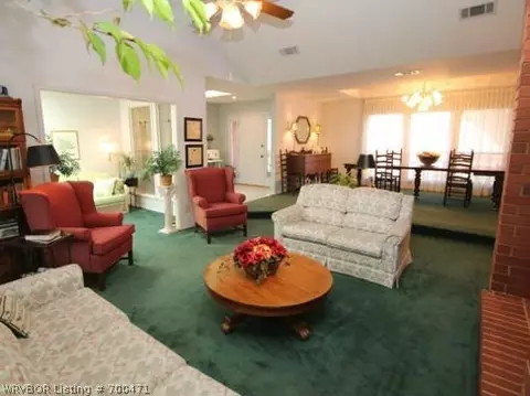 2015 Garner Ln, Fort Smith, AR 72901 photo 7