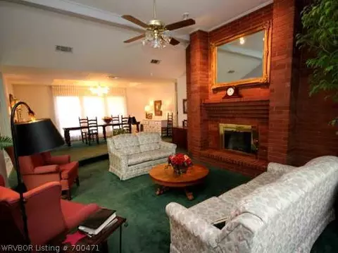 2015 Garner Ln, Fort Smith, AR 72901 photo 6