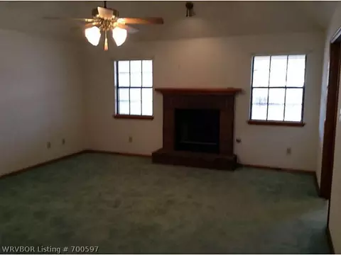 8901 Timberlyn Way, Fort Smith, AR 72908 photo 3