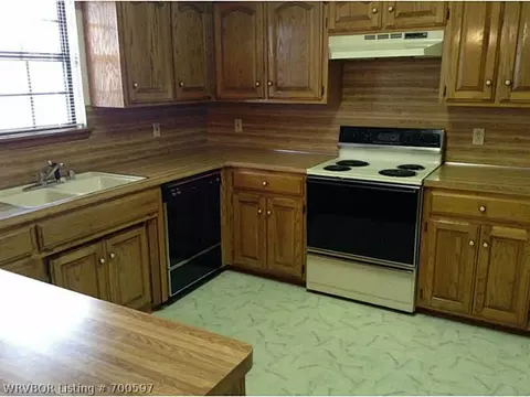 8901 Timberlyn Way, Fort Smith, AR 72908 photo 5