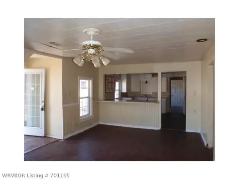 19 N Olive St, Hartford, AR 72938 photo 3