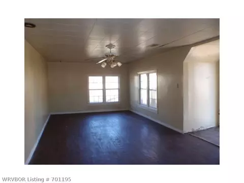 19 N Olive St, Hartford, AR 72938 photo 2