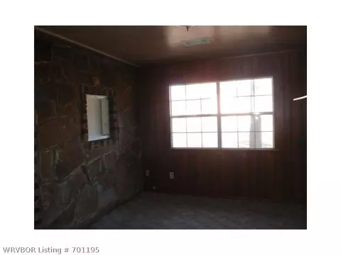 19 N Olive St, Hartford, AR 72938 photo 8