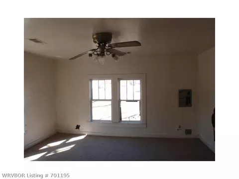 19 N Olive St, Hartford, AR 72938 photo 9