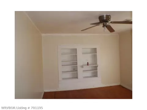 19 N Olive St, Hartford, AR 72938 photo 11