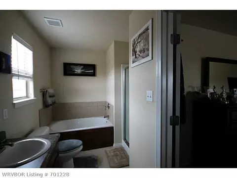 315 Colony Ct, Barling, AR 72923 photo 11
