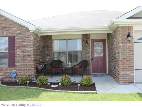 315 Colony Ct, Barling, AR 72923 photo 3