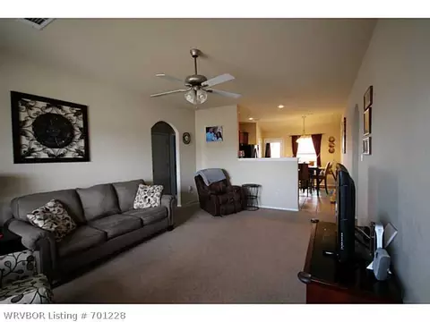 315 Colony Ct, Barling, AR 72923 photo 5