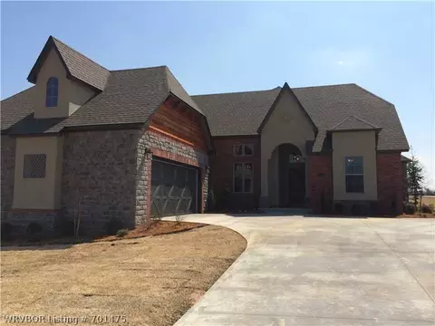 8400 Silverstone Ct, Fort Smith, AR 72916 photo 2